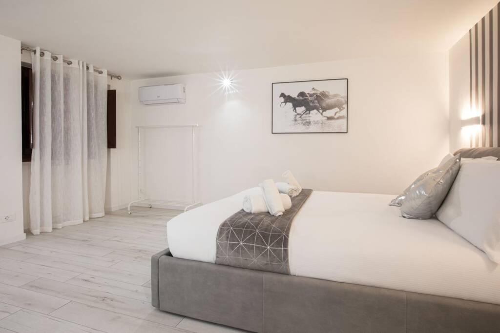 Unforgettable Split Level Jacuzzi Suite Navona - Top Collection Rome Bagian luar foto