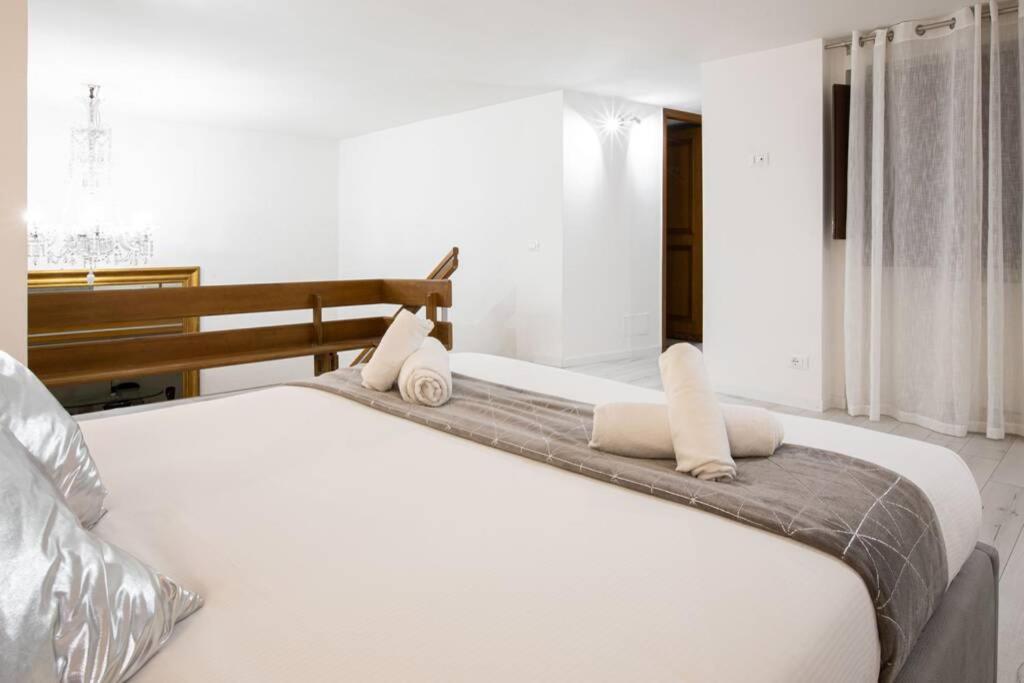 Unforgettable Split Level Jacuzzi Suite Navona - Top Collection Rome Bagian luar foto